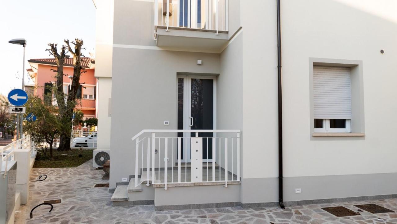 Appartement Villino Cavour à Rimini Extérieur photo